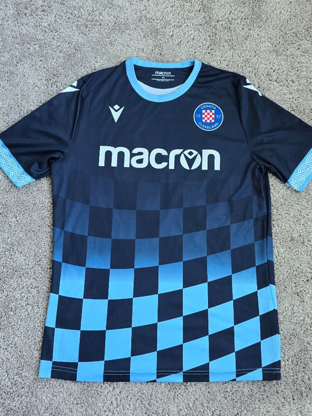Macron Croatia Cleveland Soccer Club Jersey Mens XL Blue Checkered Kit